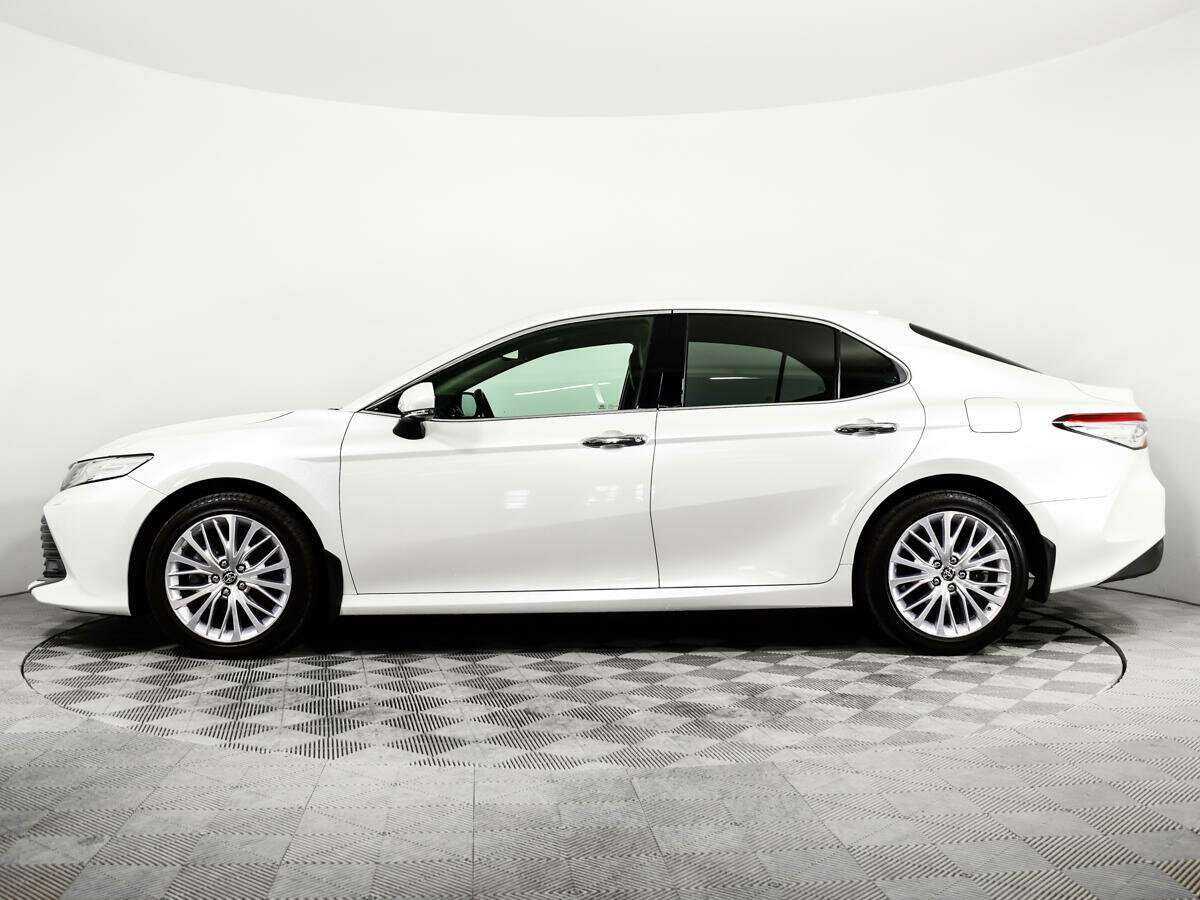 Toyota Camry 2020 года с пробегом. Фото: #7