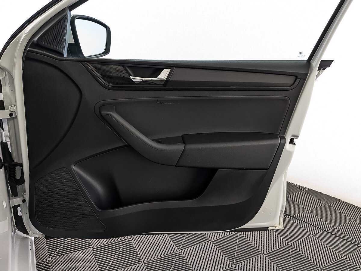 Skoda Rapid 2019 года с пробегом. Фото: #21