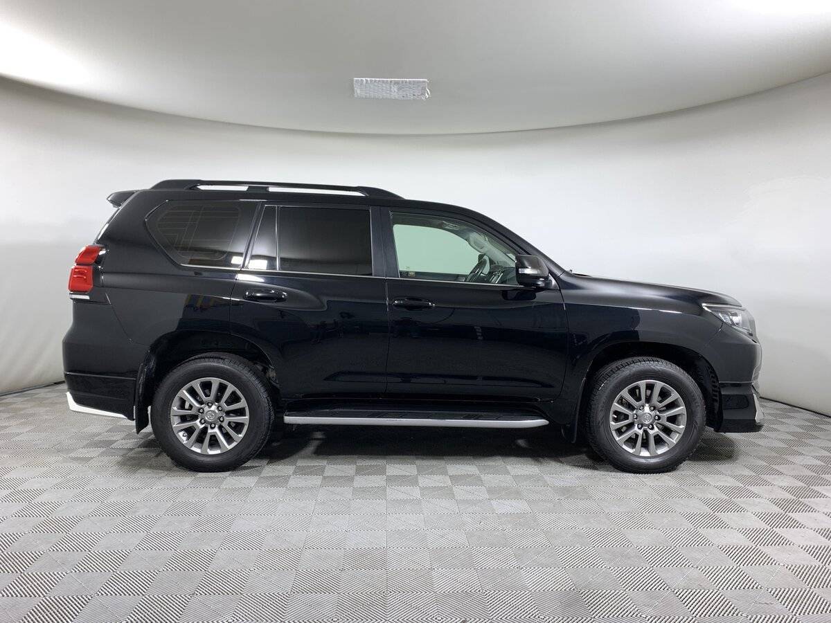 Toyota Land Cruiser Prado 2018 года с пробегом. Фото: #3