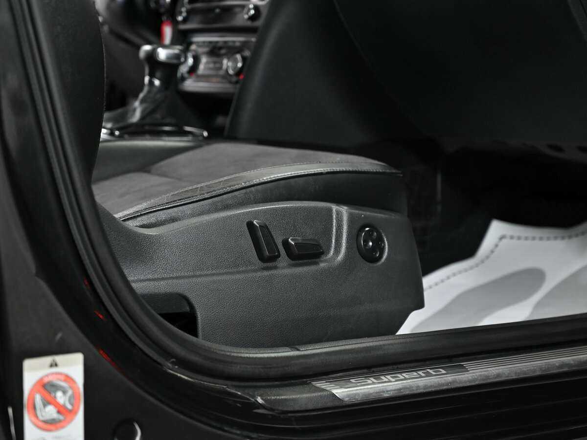 Skoda Superb 2010 года с пробегом. Фото: #10