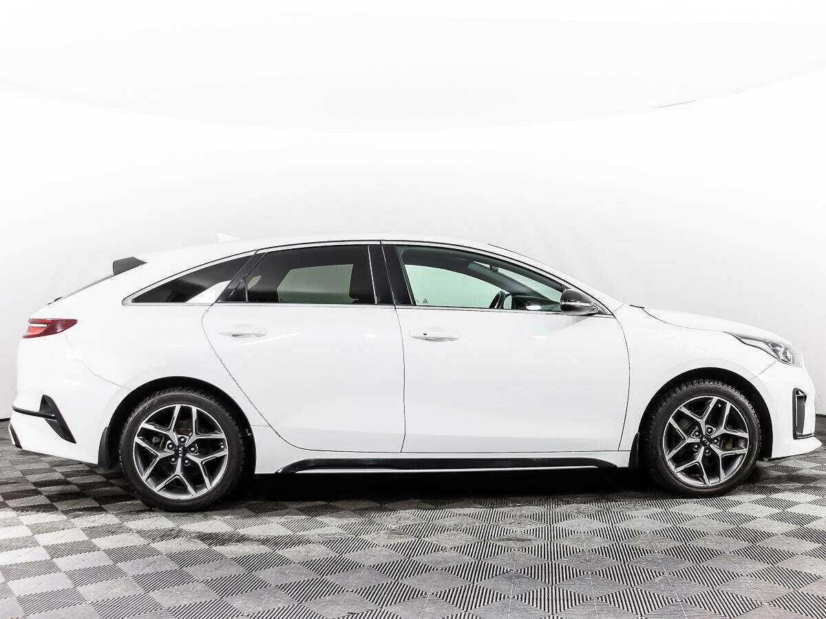 Kia Proceed 2019 года с пробегом. Фото: #3