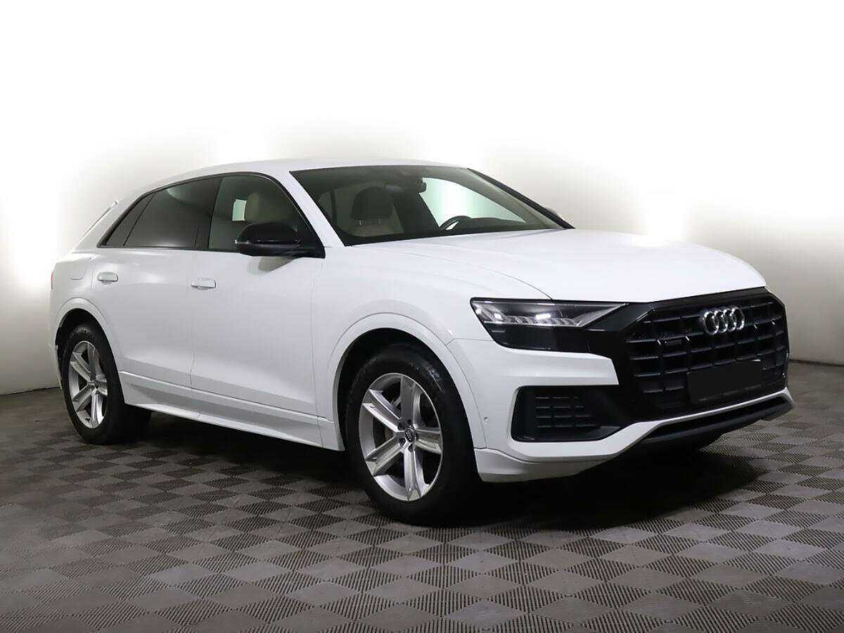Audi Q8 2019 года с пробегом. Посмотреть фото