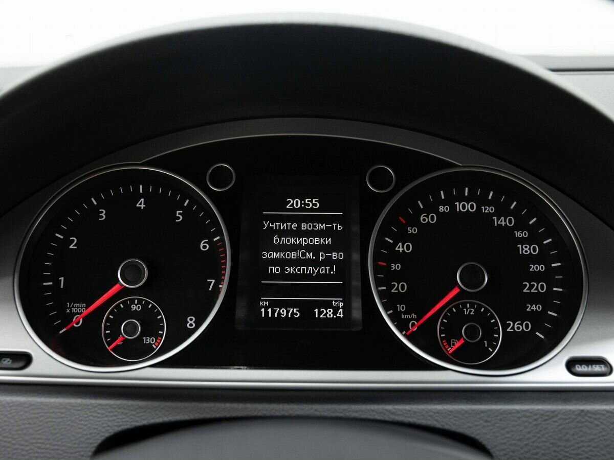 Volkswagen Passat 2011 года с пробегом. Фото: #18