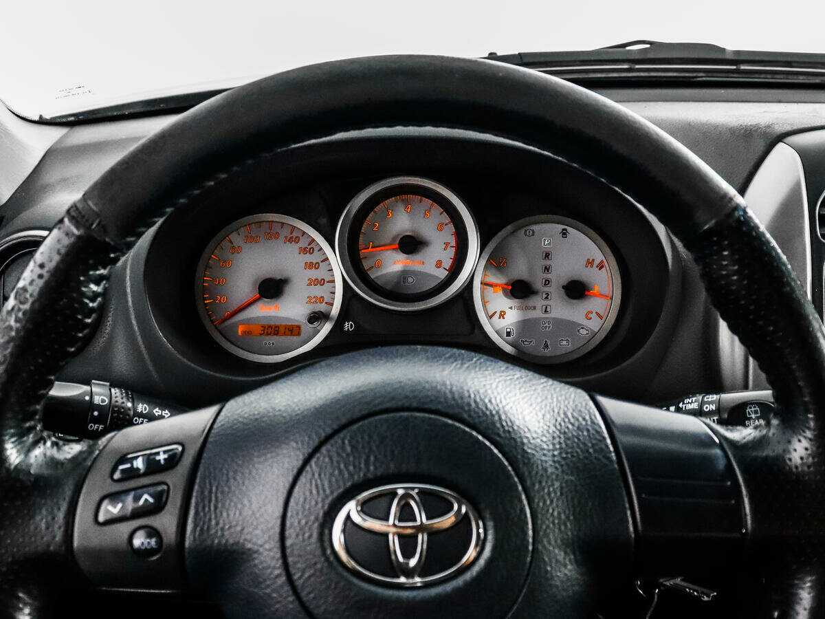 Toyota RAV4 2004 года с пробегом. Фото: #14