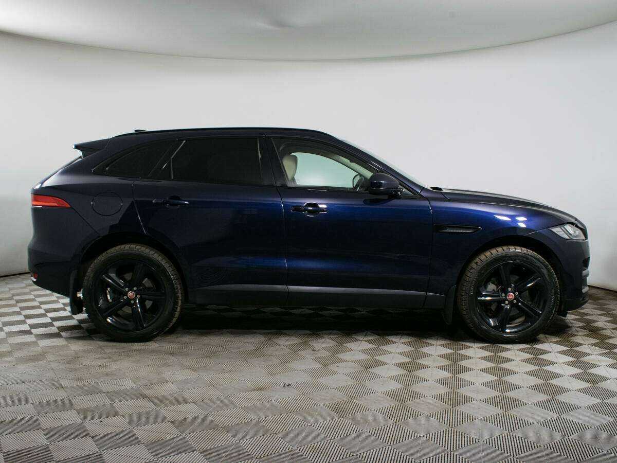 Jaguar F-Pace 2016 года с пробегом. Фото: #3