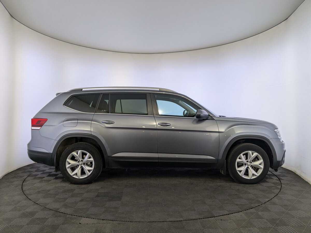 Volkswagen Teramont 2019 года с пробегом. Фото: #3