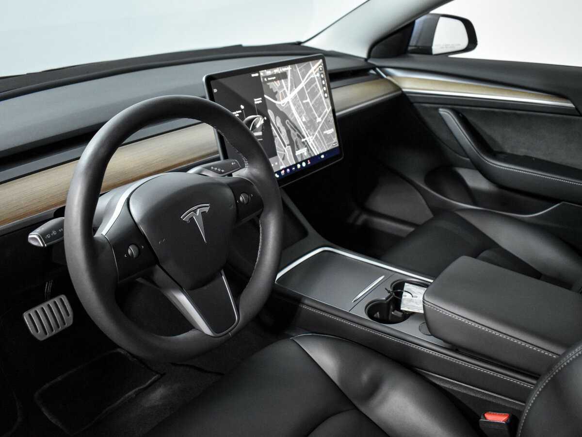 Tesla Model 3 2023 года с пробегом. Фото: #8