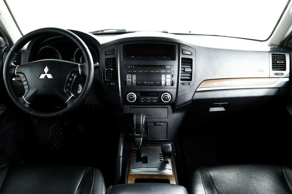 Mitsubishi Pajero 2007 года с пробегом. Фото: #10