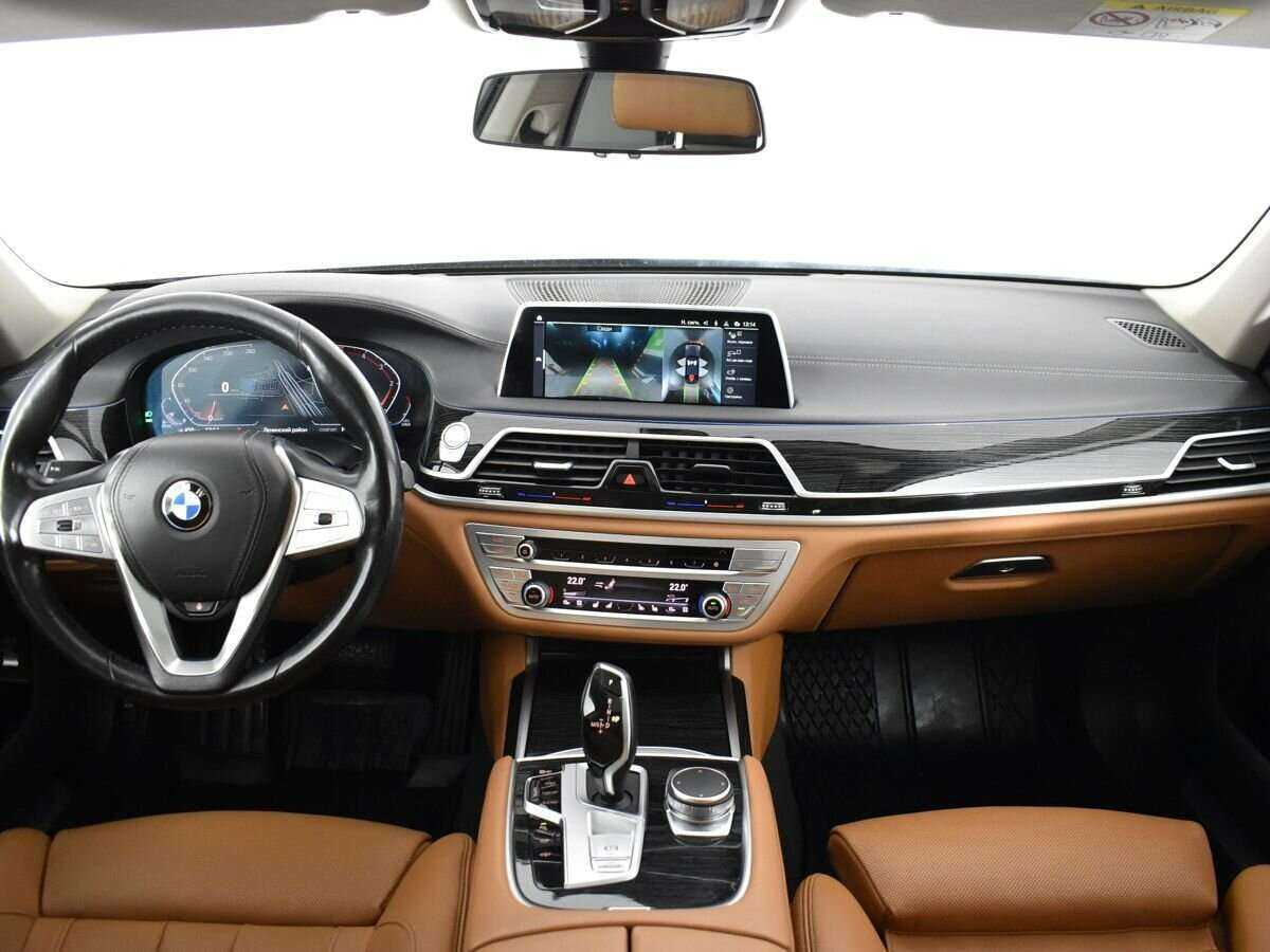BMW 7 серии 2020 года с пробегом. Фото: #8
