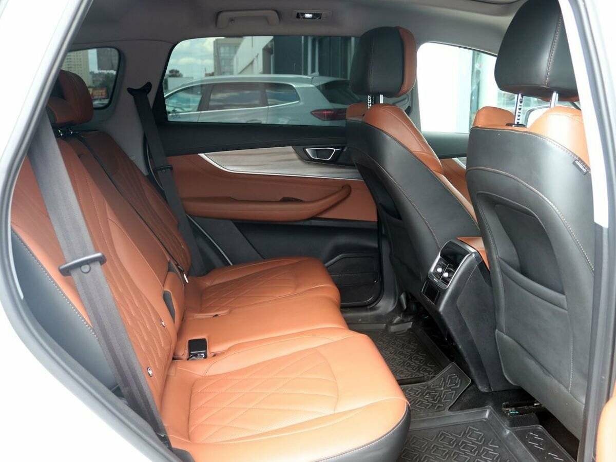 Chery Tiggo 8 Pro Max 2022 года с пробегом. Фото: #12