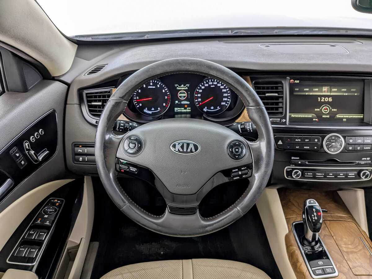 Kia Quoris 2013 года с пробегом. Фото: #21