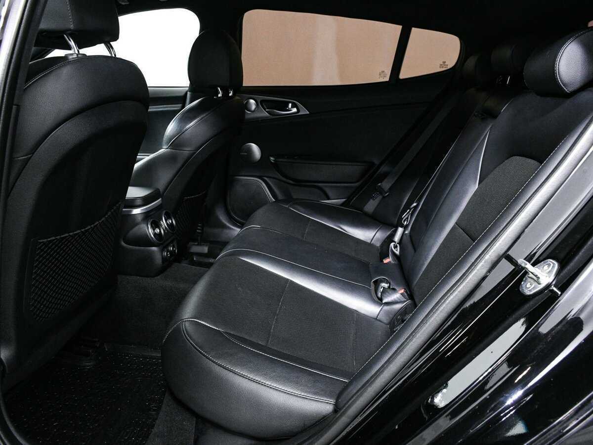 Kia Stinger 2018 года с пробегом. Фото: #11