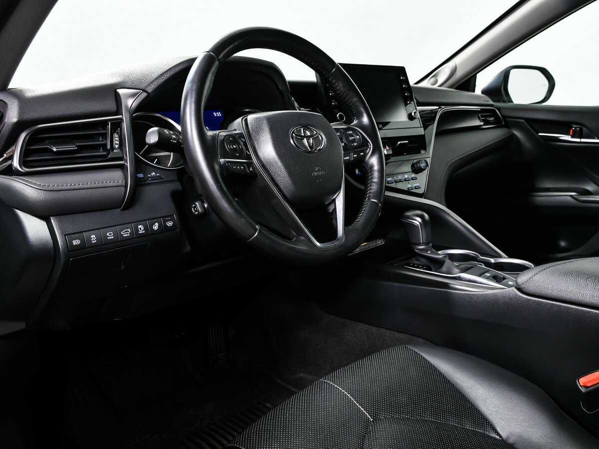 Toyota Camry 2021 года с пробегом. Фото: #11