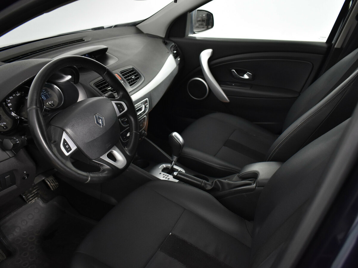 Renault Megane 2010 года с пробегом. Фото: #8