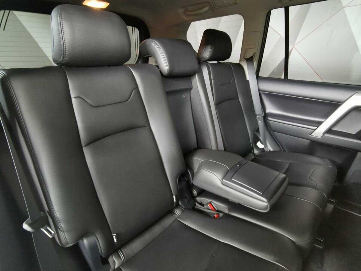 Toyota Land Cruiser Prado 2020 года с пробегом. Фото: #12