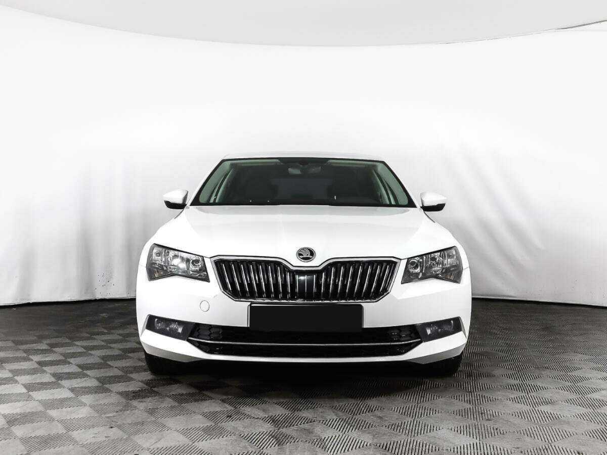 Skoda Superb 2016 года с пробегом. Фото: #1