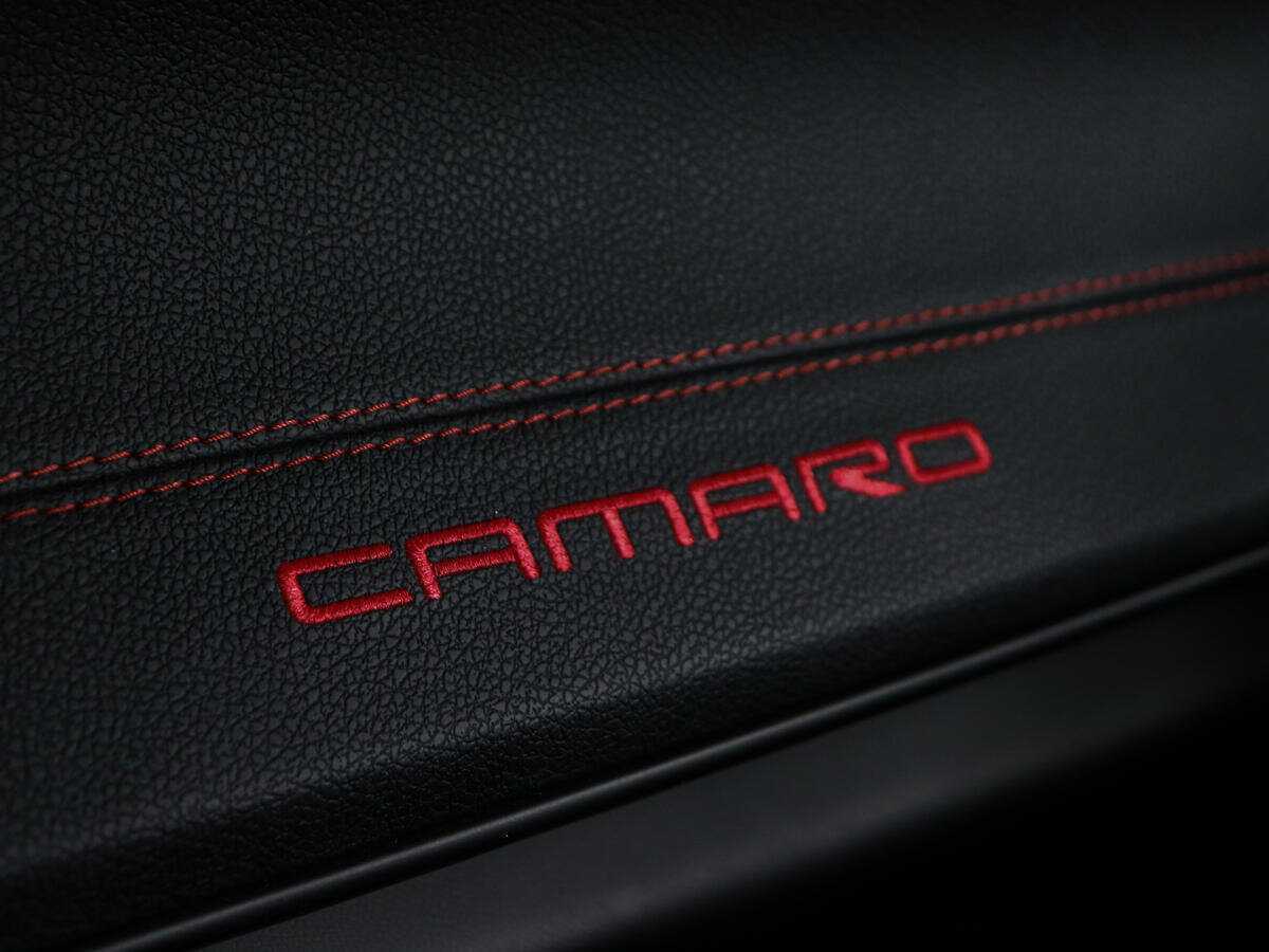 Chevrolet Camaro 2016 года с пробегом. Фото: #25