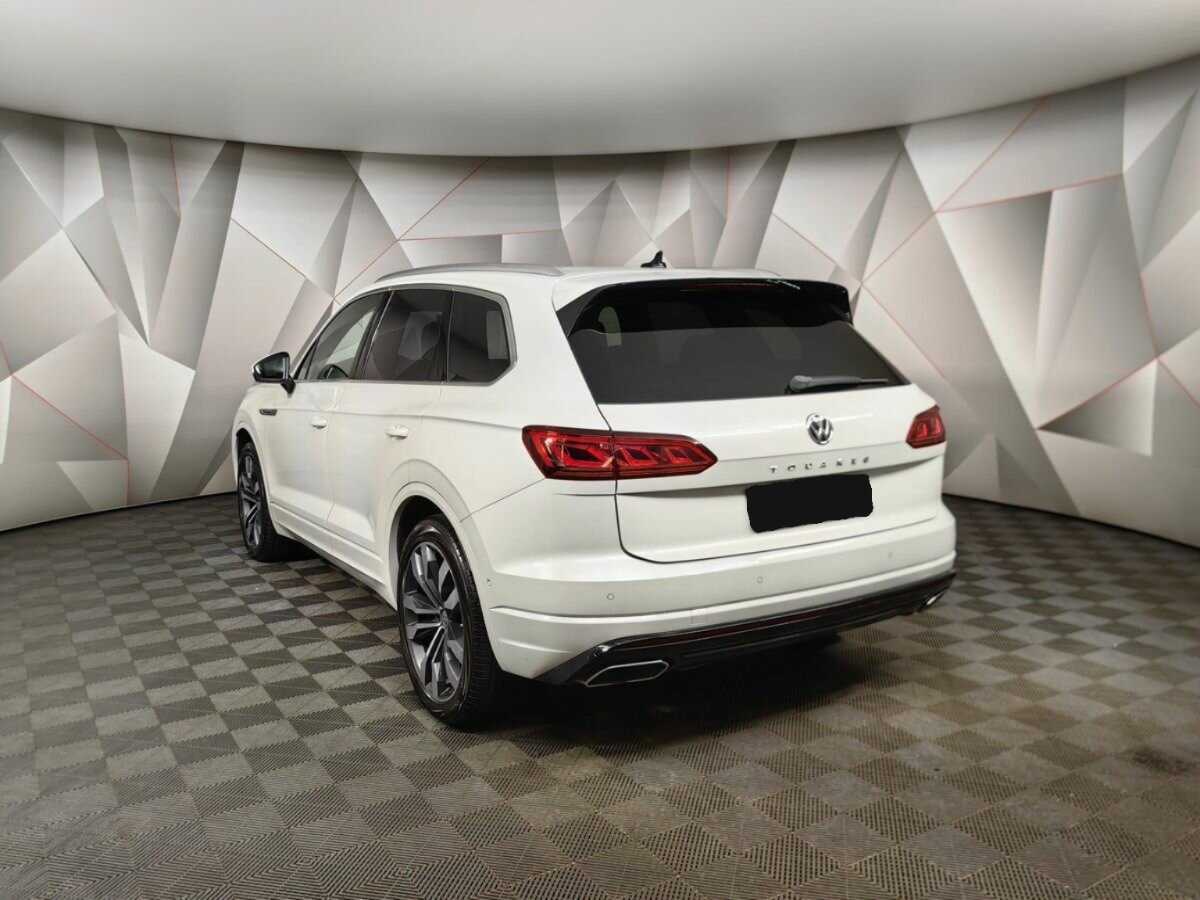 Volkswagen Touareg 2019 года с пробегом. Фото: #3