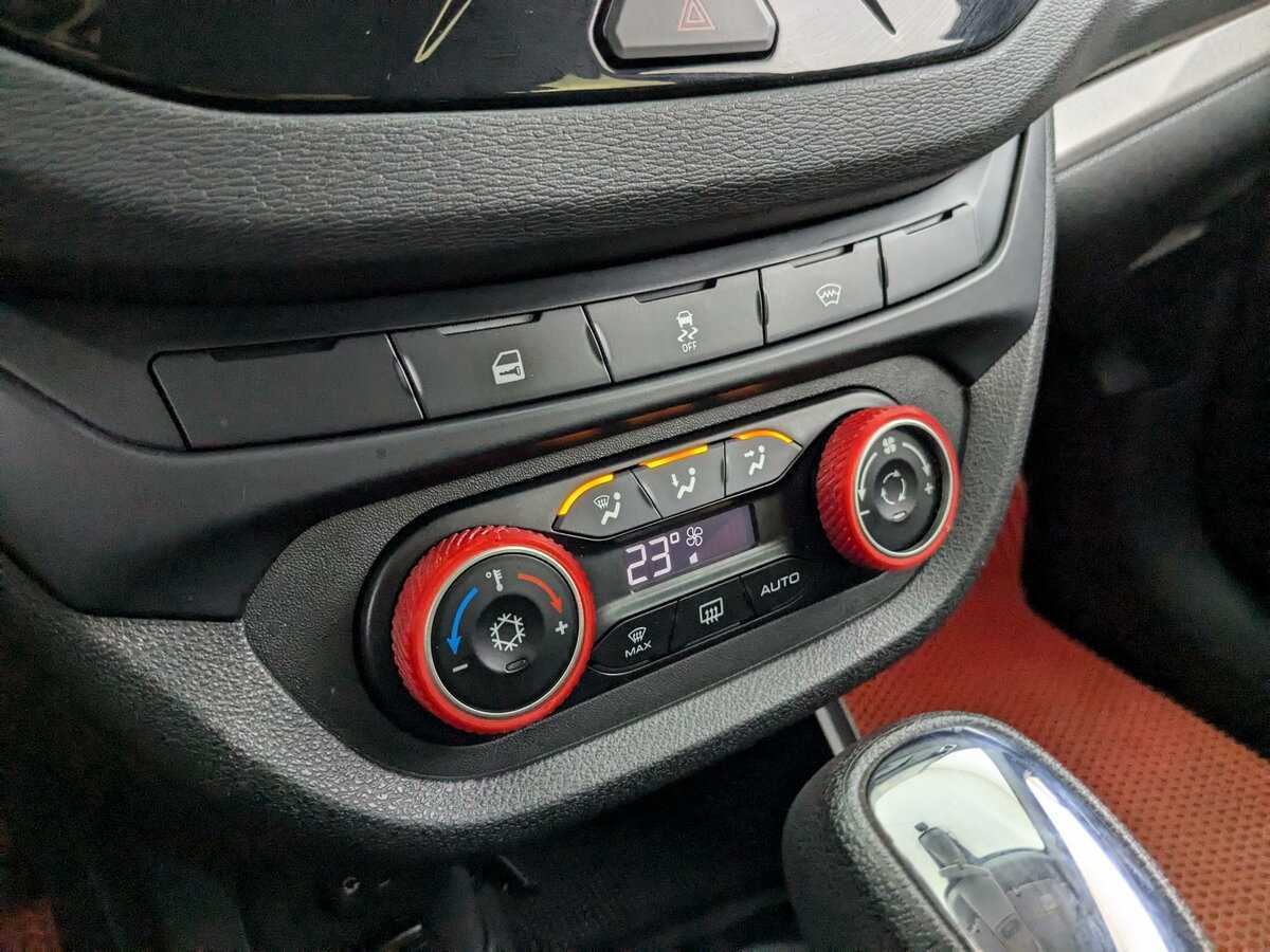 Lada (ВАЗ) Vesta 2020 года с пробегом. Фото: #11