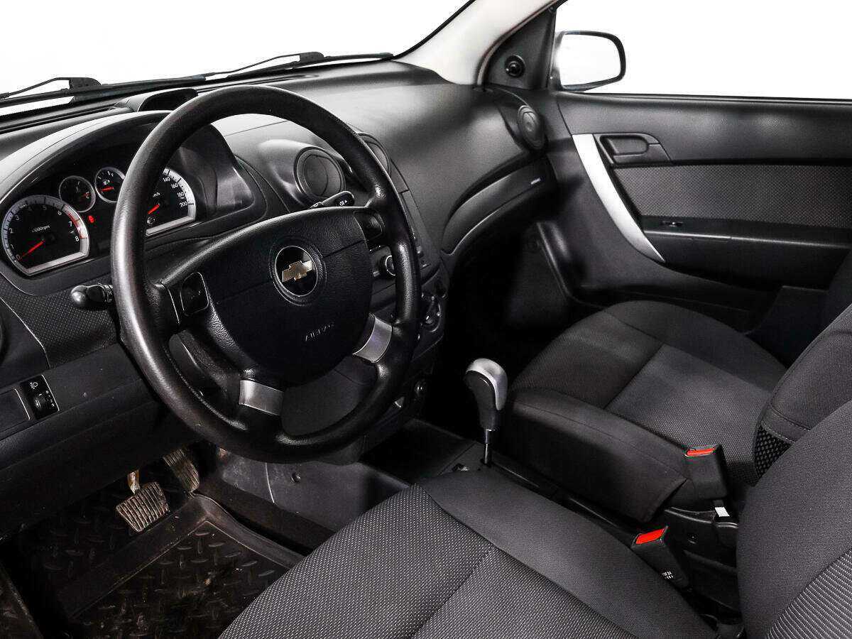Chevrolet Aveo 2010 года с пробегом. Фото: #8