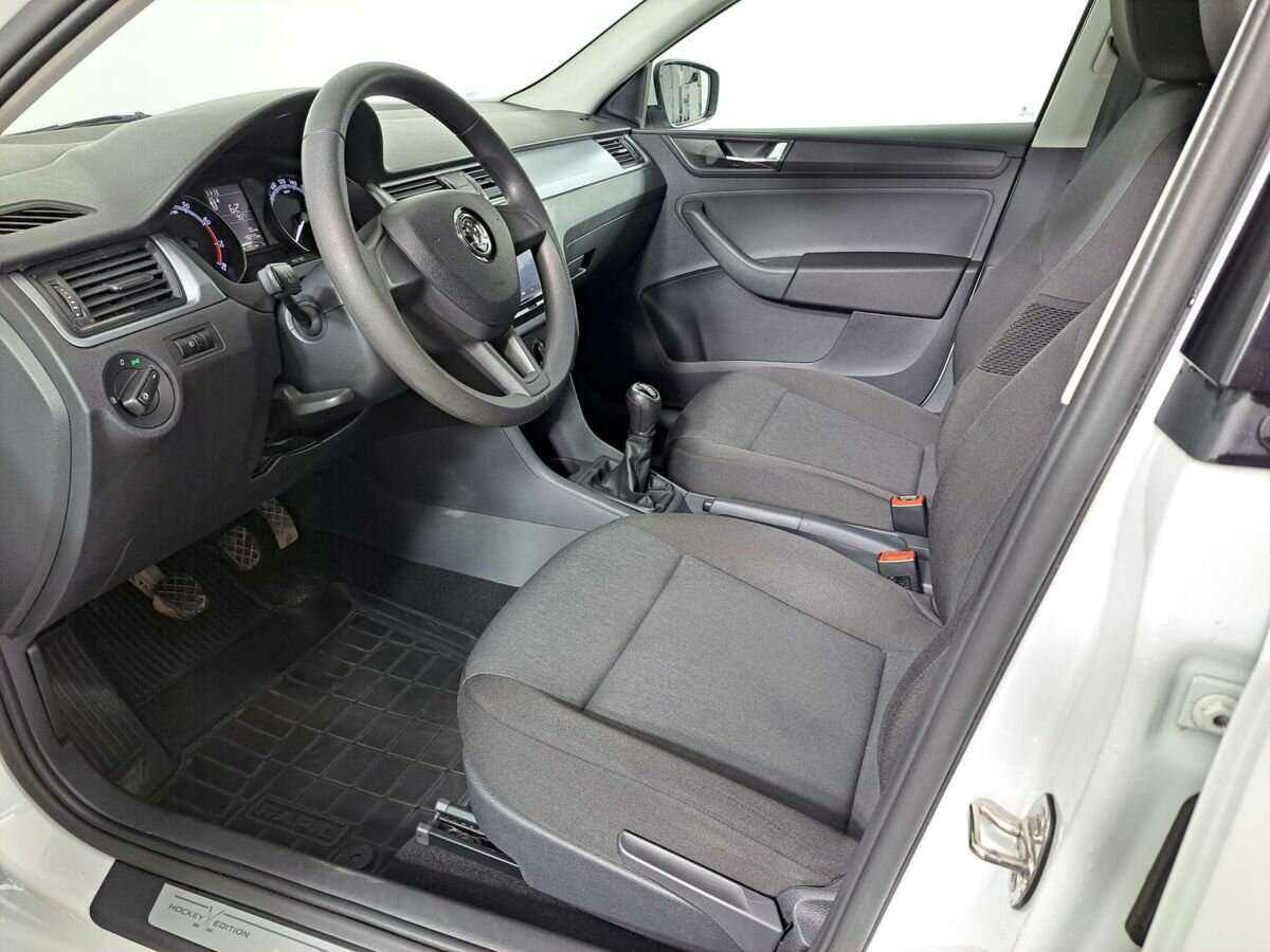 Skoda Rapid 2018 года с пробегом. Фото: #13
