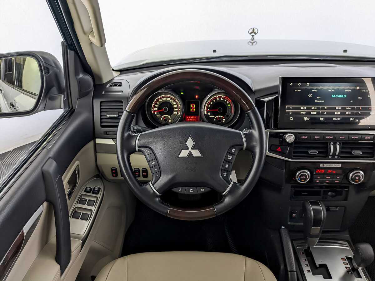 Mitsubishi Pajero 2019 года с пробегом. Фото: #21