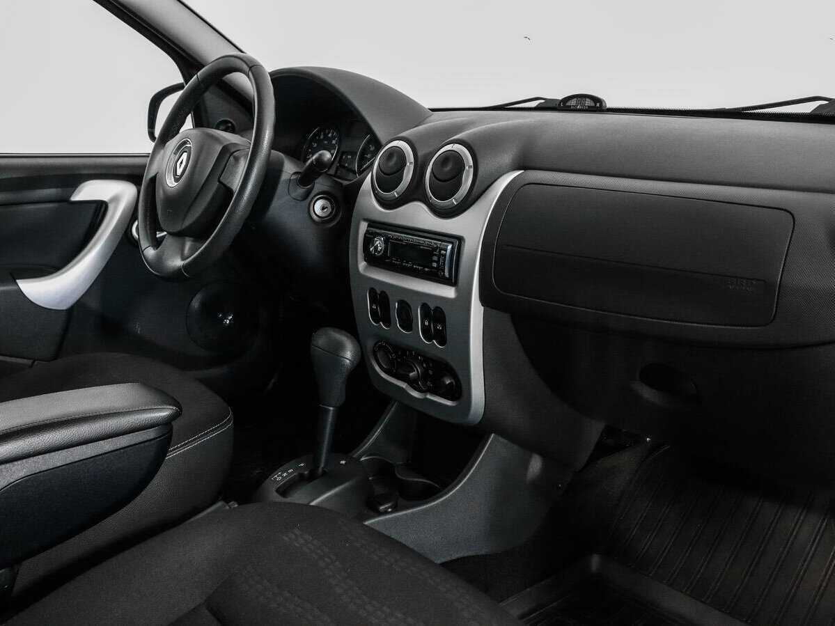 Renault Sandero 2014 года с пробегом. Фото: #10