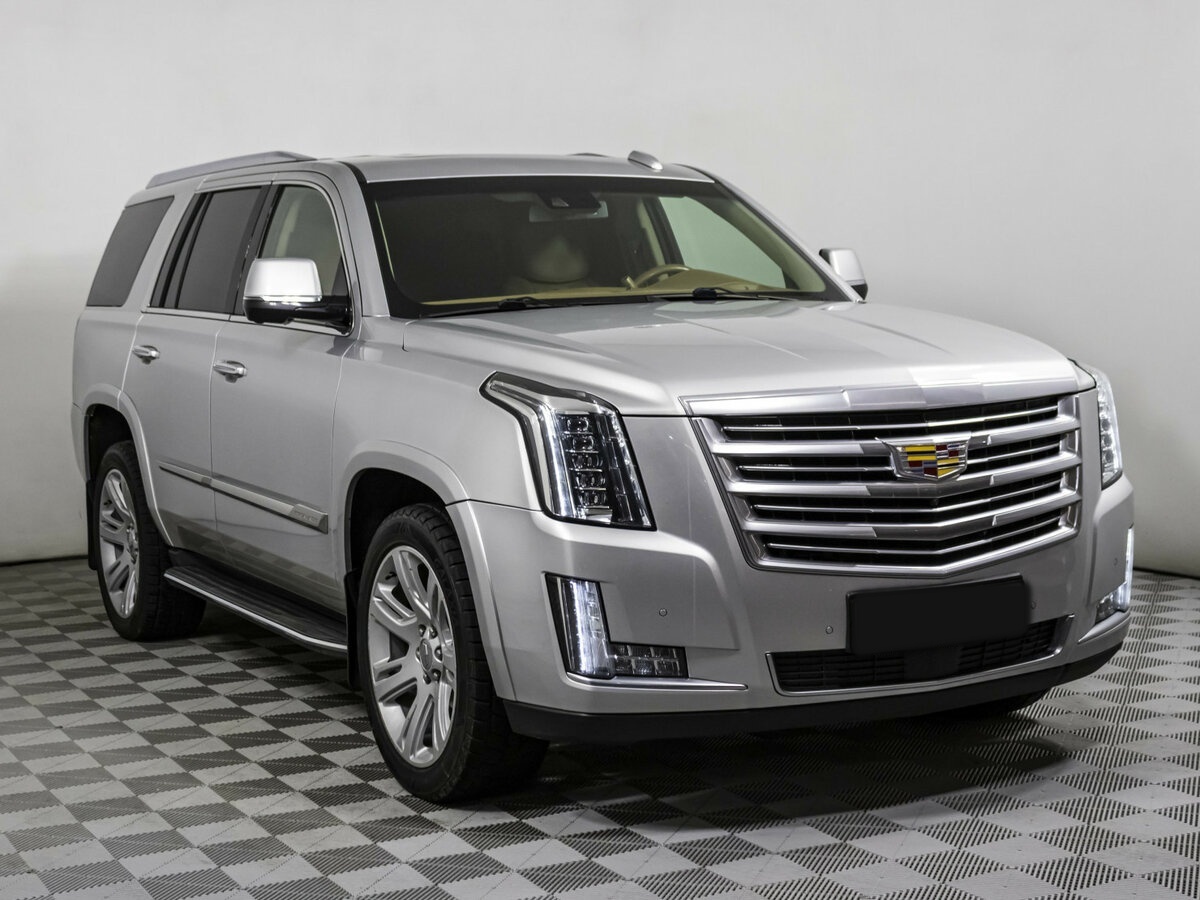 Cadillac Escalade 2015 года с пробегом. Фото: #2