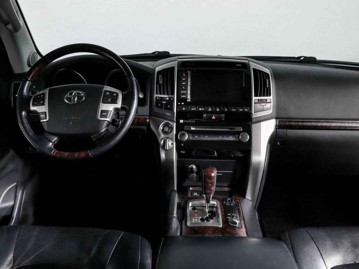 Toyota Land Cruiser 2013 года с пробегом. Фото: #11