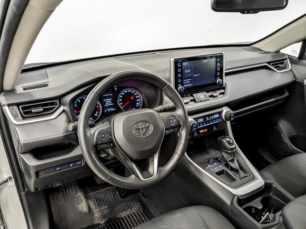 Toyota RAV4 2021 года с пробегом. Фото: #15