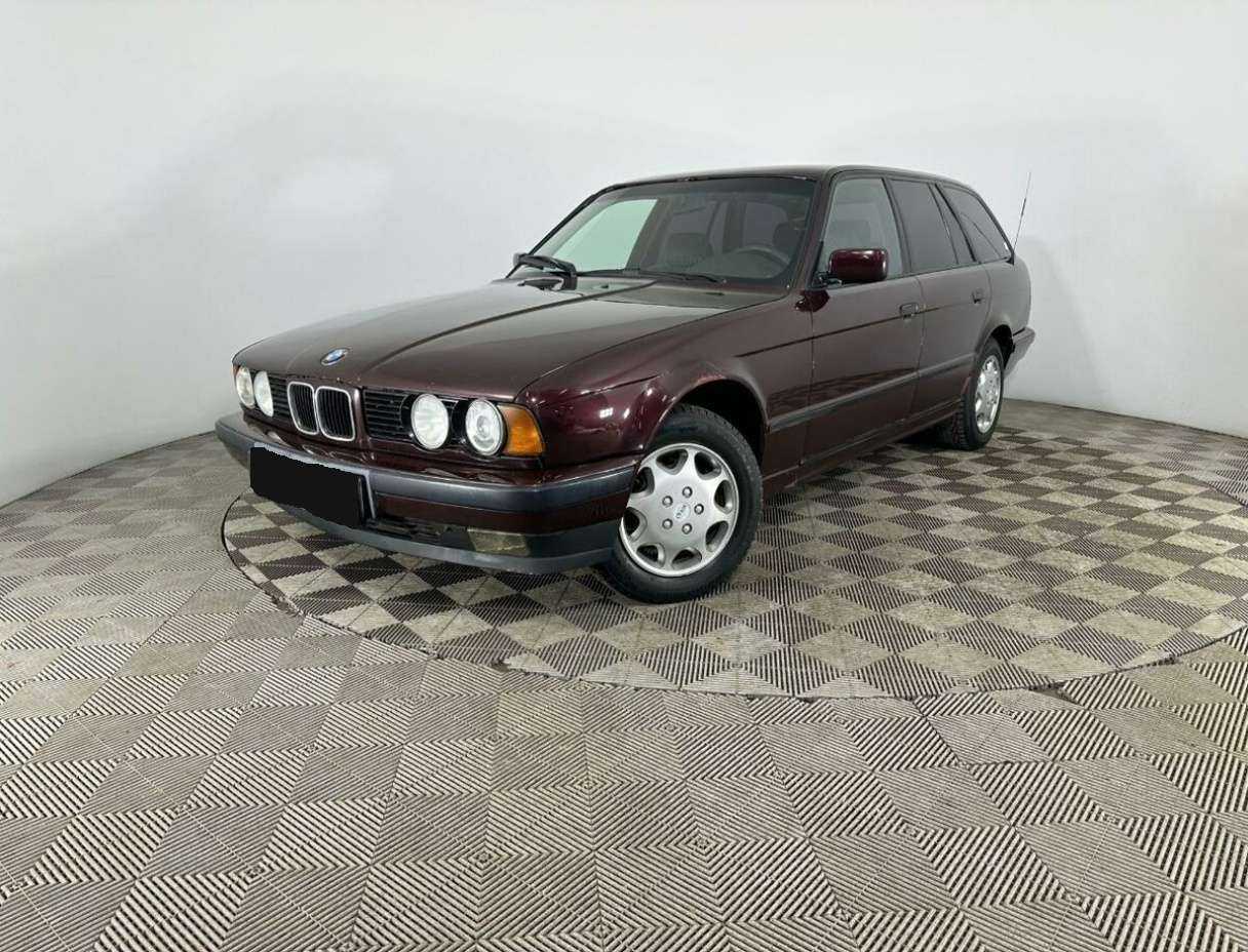 BMW 5 серии 1993 года с пробегом. Посмотреть фото
