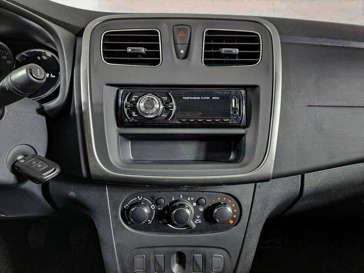 Renault Logan 2021 года с пробегом. Фото: #12