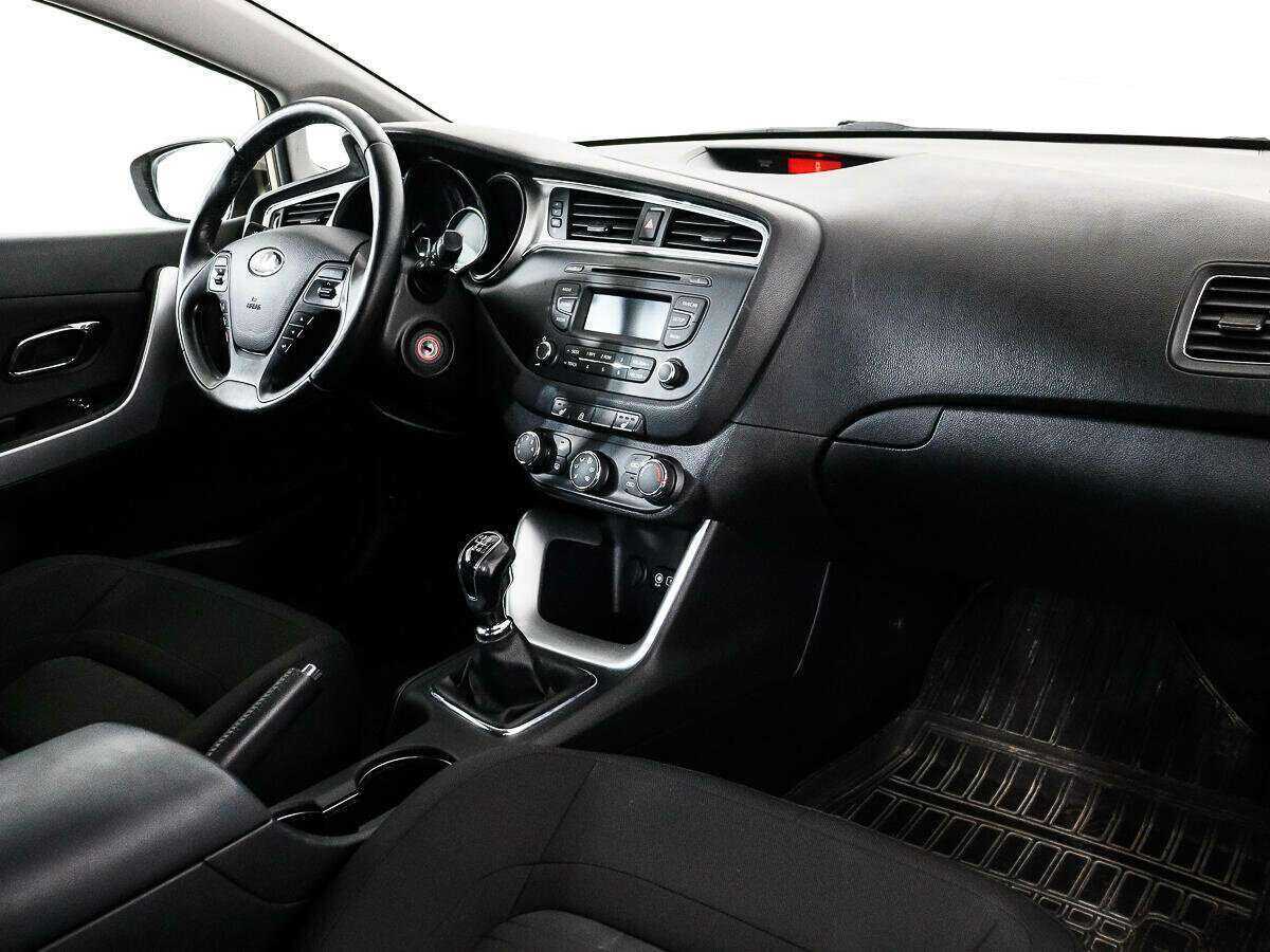 Kia Ceed 2015 года с пробегом. Фото: #8