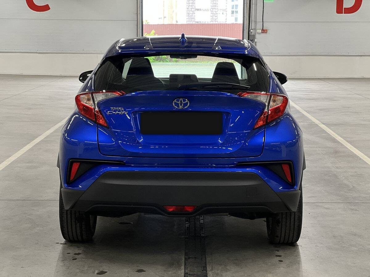 Toyota C-HR 2019 года с пробегом. Фото: #5