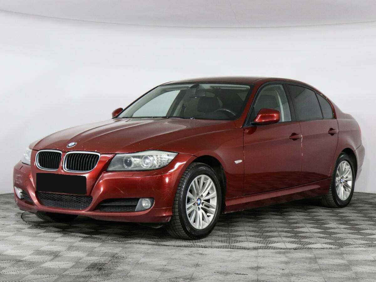 BMW 3 серии 2011 года с пробегом. Посмотреть фото