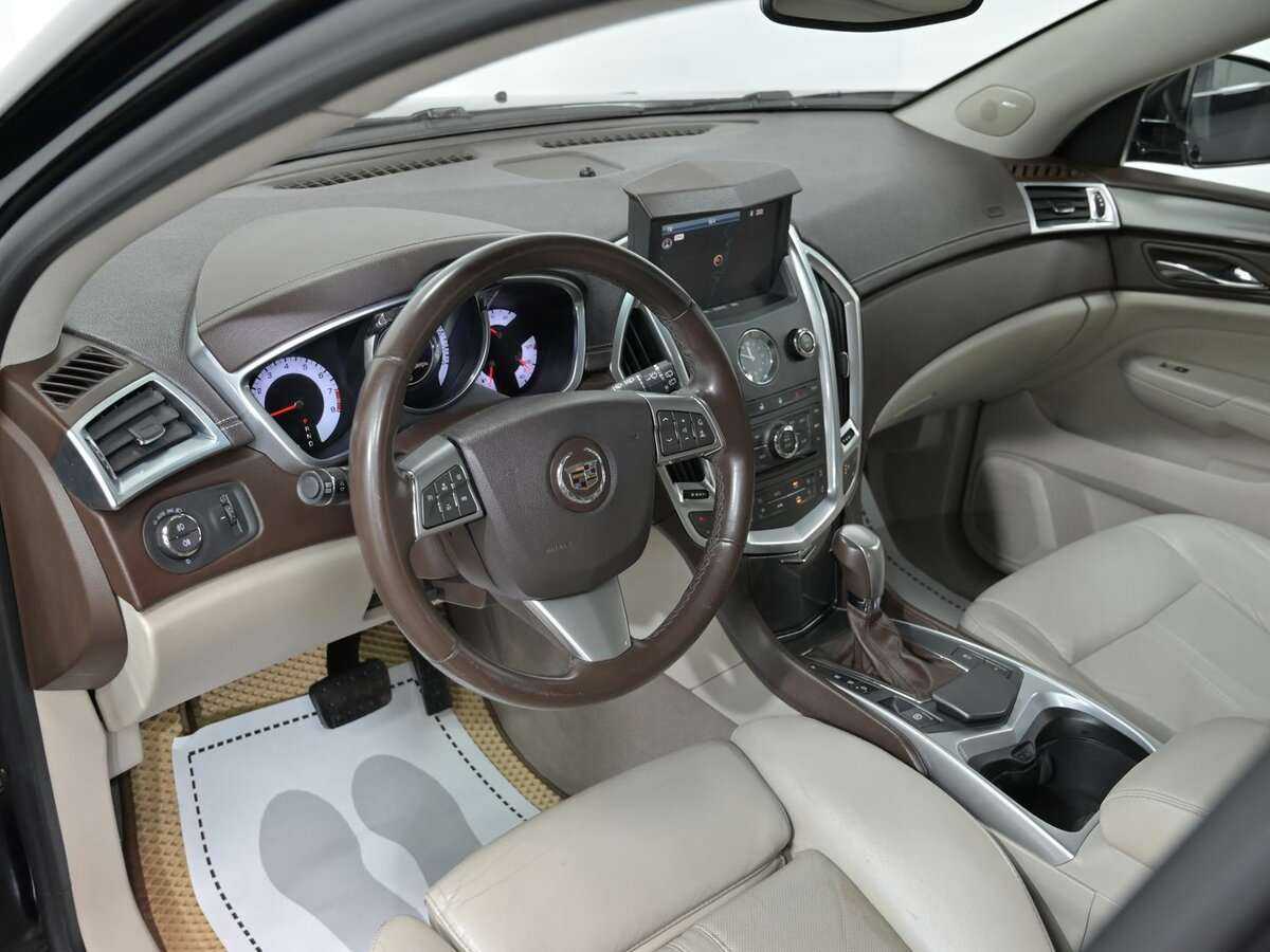 Cadillac SRX 2010 года с пробегом. Фото: #9