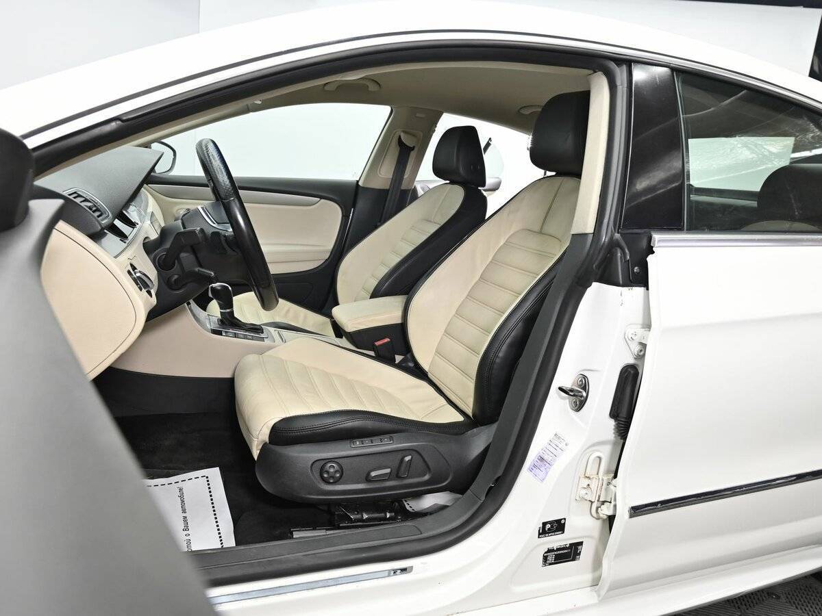 Volkswagen Passat CC 2011 года с пробегом. Фото: #5