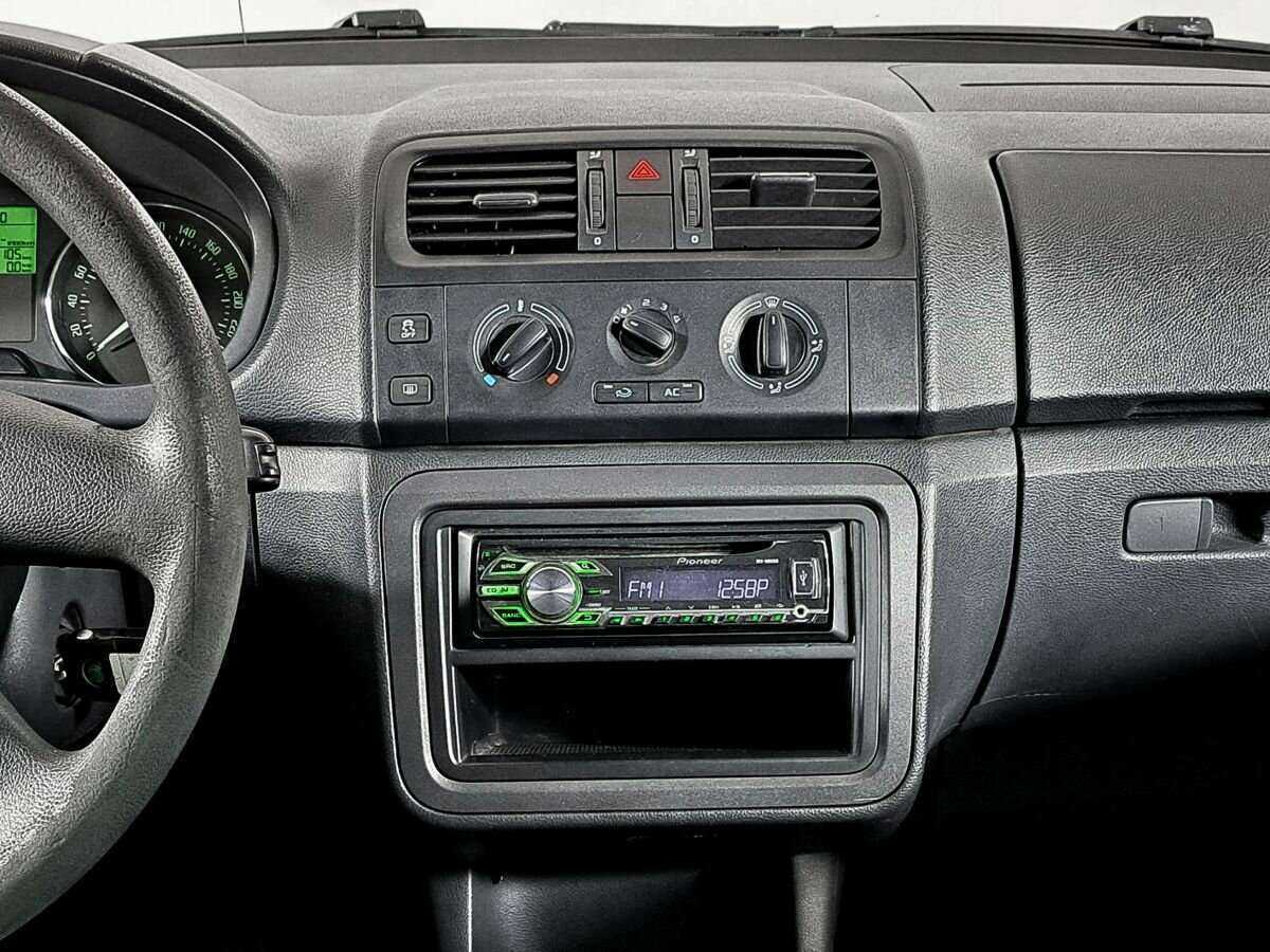 Skoda Roomster 2012 года с пробегом. Фото: #12