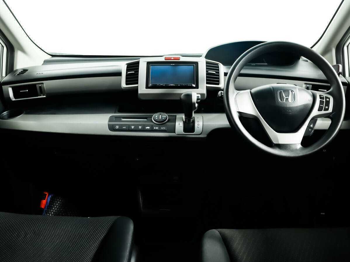 Honda Freed 2013 года с пробегом. Фото: #10