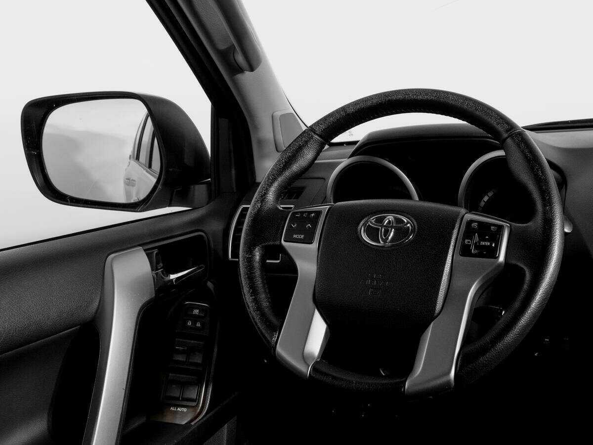 Toyota Land Cruiser Prado 2017 года с пробегом. Фото: #14
