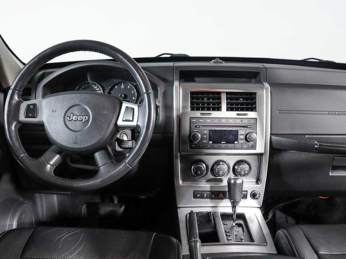 Jeep Cherokee 2010 года с пробегом. Фото: #10