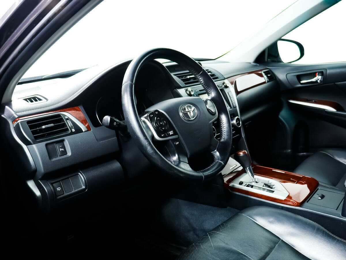 Toyota Camry 2012 года с пробегом. Фото: #10