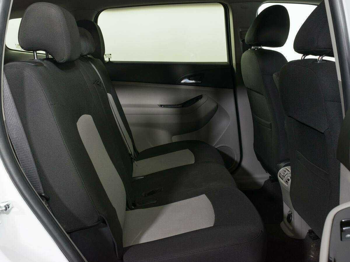Chevrolet Orlando 2014 года с пробегом. Фото: #9