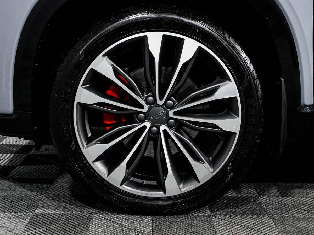 Geely Tugella 2024 года с пробегом. Фото: #14