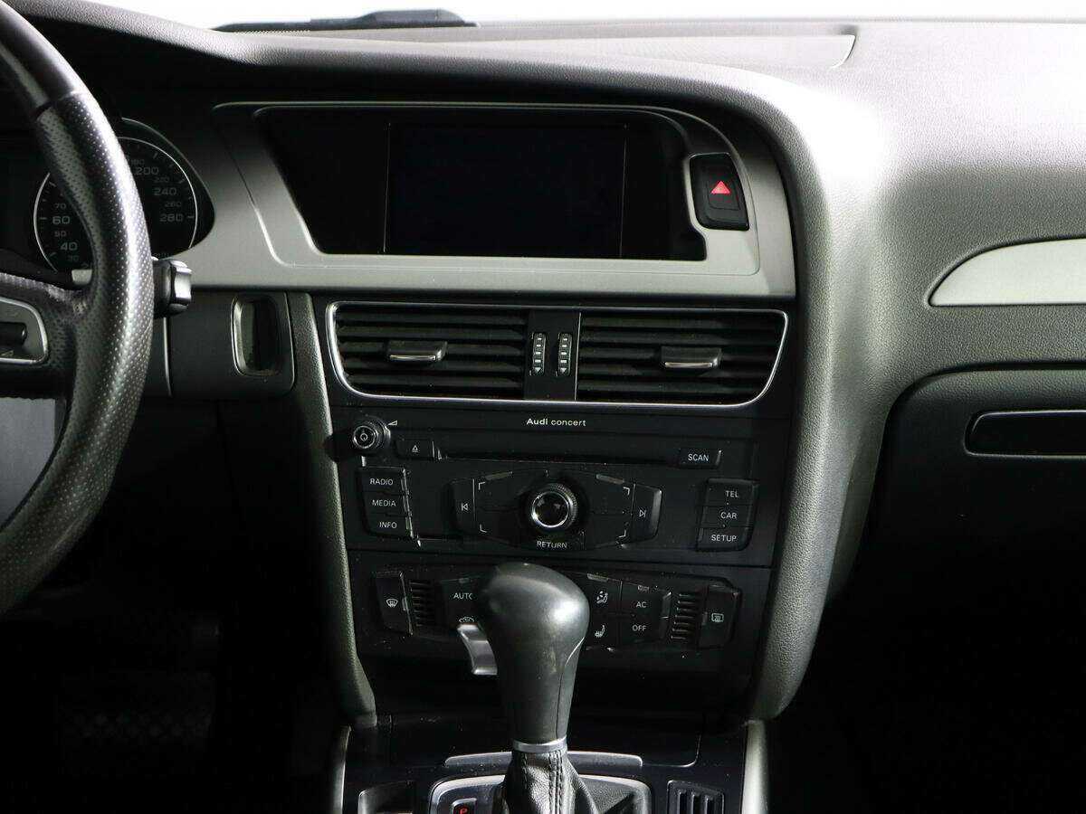 Audi A4 2010 года с пробегом. Фото: #10