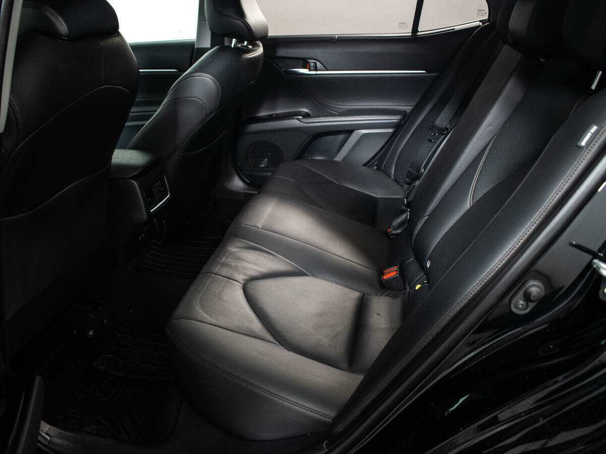 Toyota Camry 2019 года с пробегом. Фото: #7