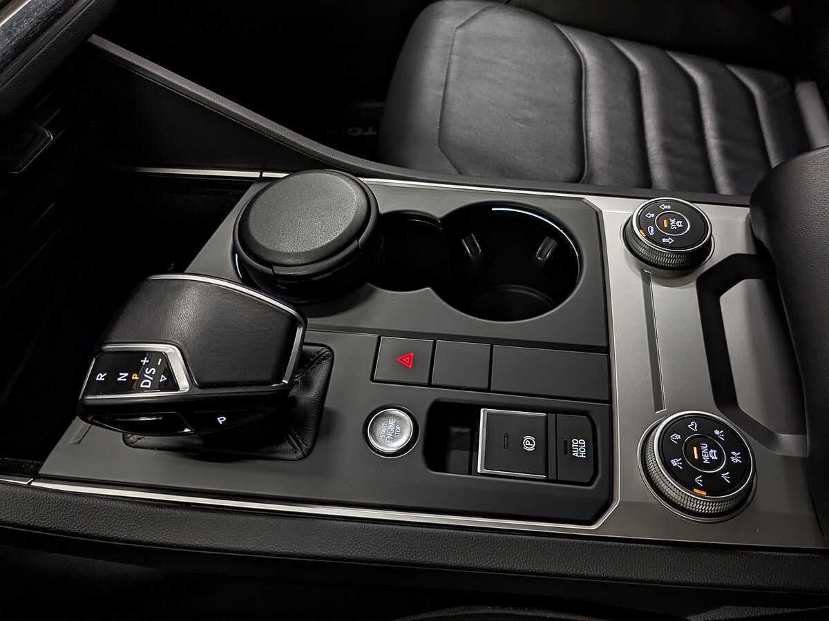 Volkswagen Touareg 2018 года с пробегом. Фото: #28