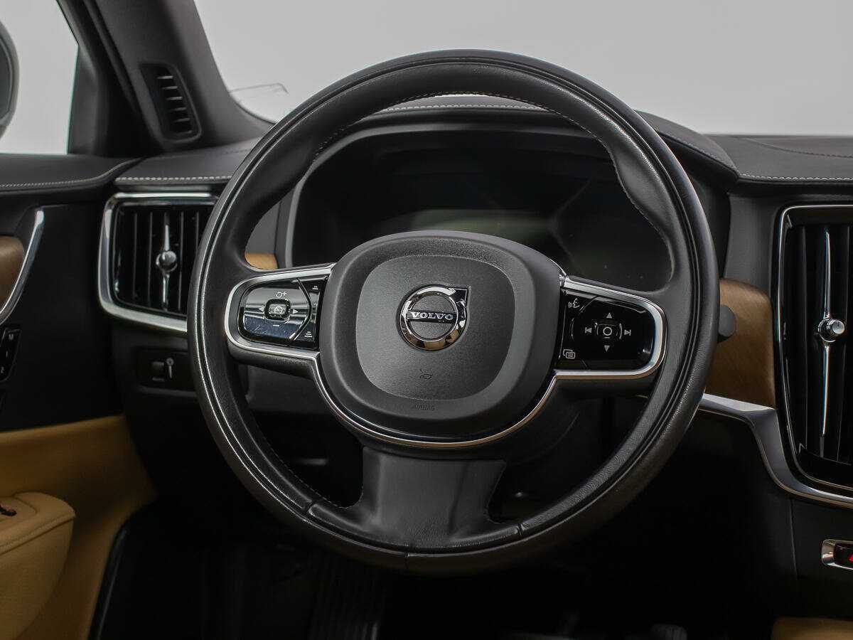 Volvo S90 2020 года с пробегом. Фото: #20