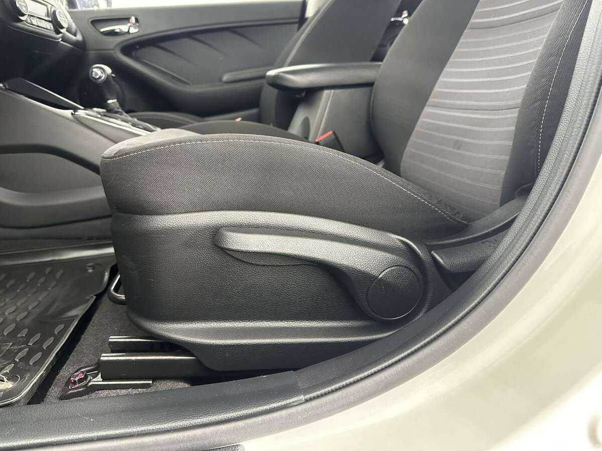 Kia Cerato 2018 года с пробегом. Фото: #9
