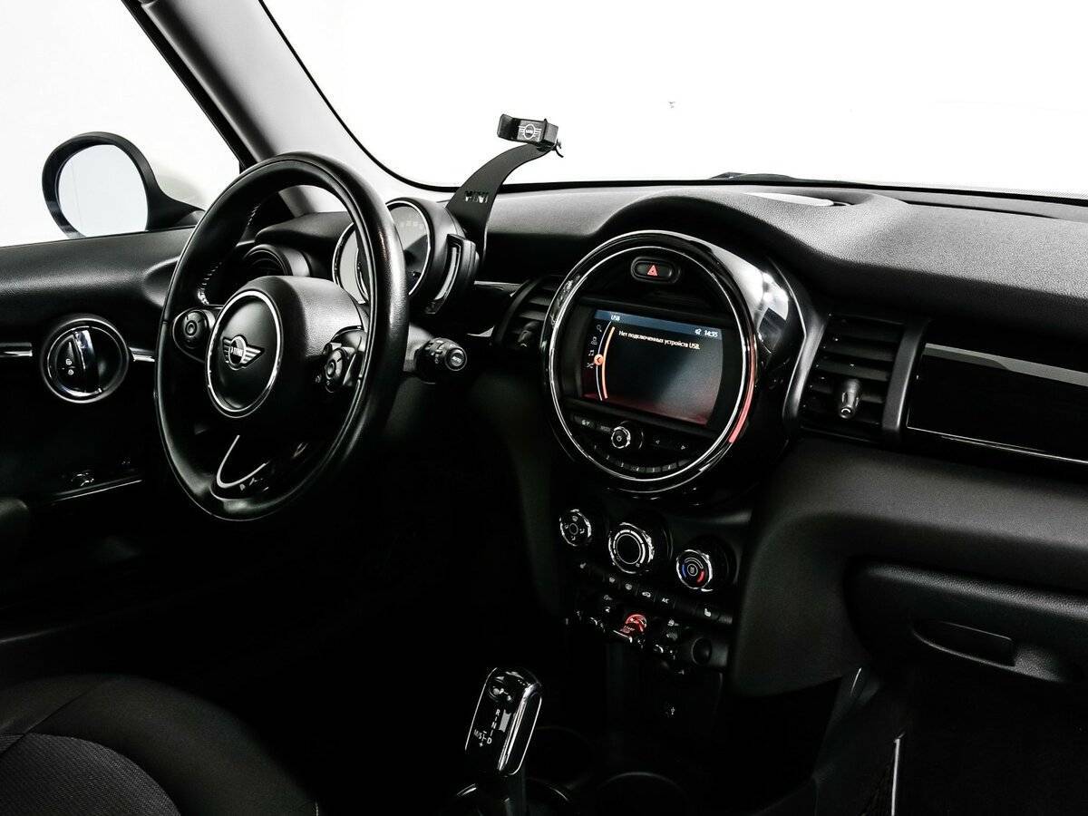 Mini Hatch 2018 года с пробегом. Фото: #8